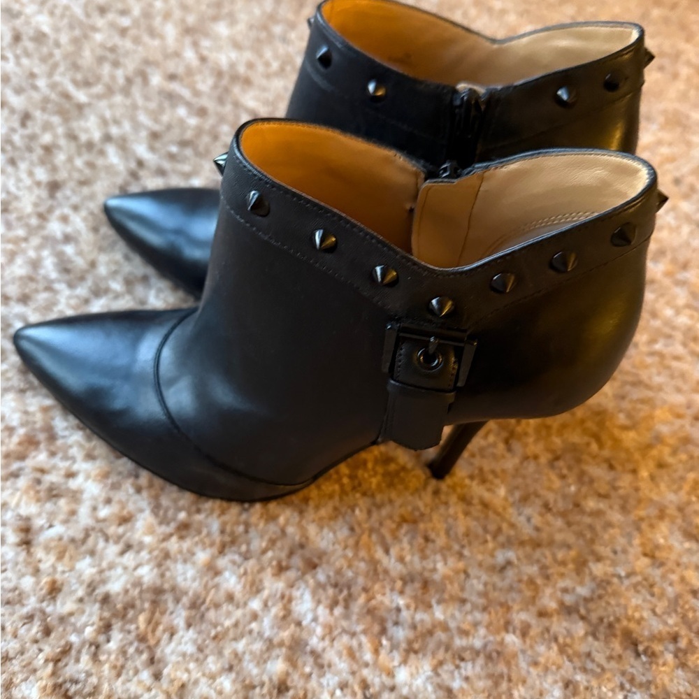 Enzo Angiolini Black Leather Studded Ankle Boots Booties in new condition 7 - Picture 4 of 6
